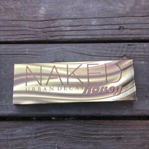 NWT Urban Decay Naked Honey Palette